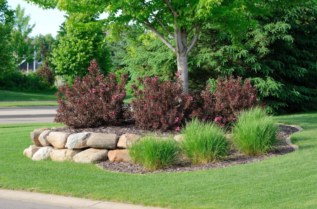 Mulch & rock installation